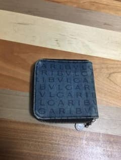 BVLGARI財布のサムネイル