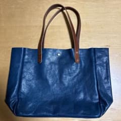 本皮のトートバックのサムネイル