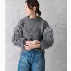 値下げ！ニット♥️ファー♥️ROSSO♥️完売商品のサムネイル