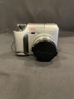 OLYMPUS オリンパス C-700 コンパクトデジタルカメラのサムネイル