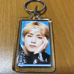BTS    V         キーホルダーのサムネイル