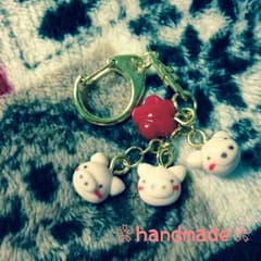 3匹のぶたさんキーホルダーのサムネイル