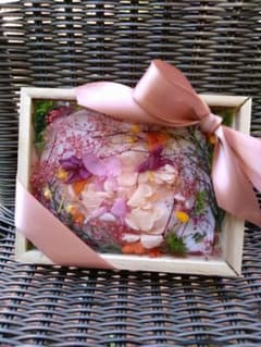 今人気のフラワーボックス♡インテリア雑貨♡ドライフラワープリザーブドフラワーのサムネイル