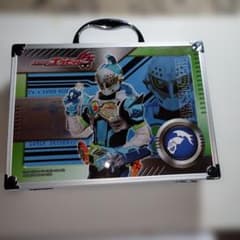 仮面ライダーエグゼイド 仮面ライダーブレイブ アタッシュケース　カードケースのサムネイル