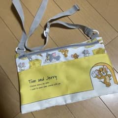 お散歩バッグ　ティッシュ入れ付きのサムネイル