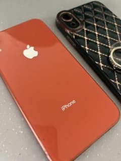 iPhoneXR 美品　本体のサムネイル