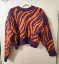 ZARA ゼブラ柄 ニット セーター パープル×オレンジ Mサイズのサムネイル
