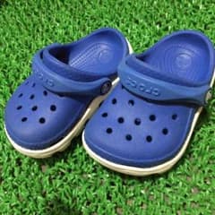 ♡しょうたん様。専用クロックスのサムネイル