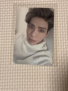 SHINee ジョンヒョン　BASE 白　トレカ付き＊QJ SHINee ジョンヒョン BASE アルバム 封入 トレカ フォト カード 白