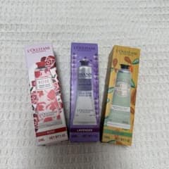 【新品】ロクシタン★ ハンドクリーム★ 3本セットのサムネイル