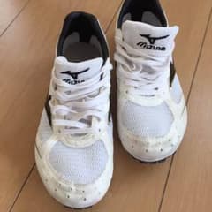 美品  ミズノ陸上スパイク  23.5cmのサムネイル
