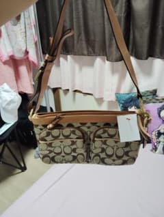 COACH シグネチャー ショルダーバッグのサムネイル
