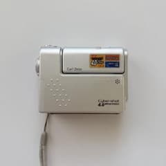 【オールドコンデジ】 SONY Cyber-shot DSC-F77のサムネイル