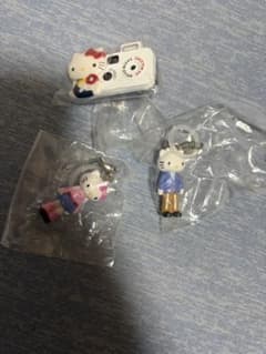 ハローキティ ミニフィギュア キーホルダー 3個セットのサムネイル