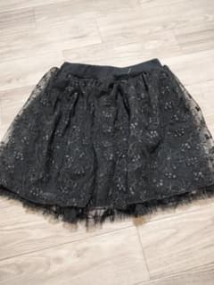 新品　　ウエストゴム ブラック 　　フリルスカート　110cmのサムネイル