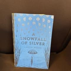 A Snowfall of Silver by Laura Woodのサムネイル