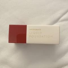 インテグレート リアルフィットリキッドのサムネイル