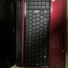 Toshiba dynabook 赤色 ノートPC 即購入OK!のサムネイル