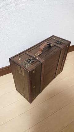 木製トランク【最終価格】のサムネイル