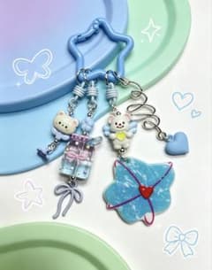 ハンドメイド ビーズストラップ チャームのサムネイル