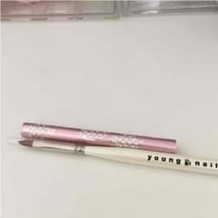 新品young nailsスカルプブラシ☆のサムネイル