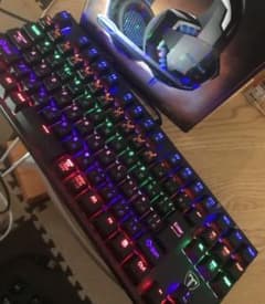 ゲーミングキーボード Qtuoのサムネイル