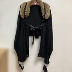 お値下げ中アクシーズファムaxes femmeブラック ケープコート ファー