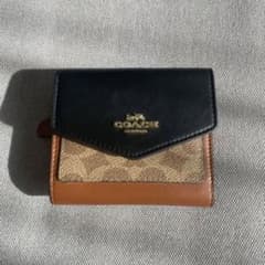 COACH 三つ折り財布のサムネイル