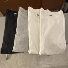 大特価!4枚セット!ユニクロU  クルーネックTシャツ　上質コットンのサムネイル