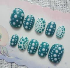 ジェルネイル ネイルチップのサムネイル