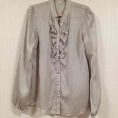 新品♪ノーカラーブラウスのサムネイル