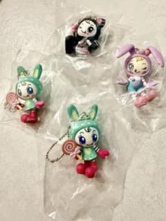 メゾピアノ フィギュアキーホルダー 4個セット　ガチャガチャのサムネイル