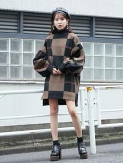【美品】BARAK チェックジャガードワンピースのサムネイル