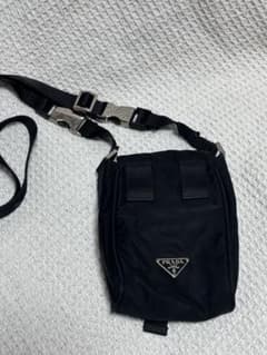 PRADA ナイロン ショルダーバッグ ブラックのサムネイル