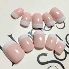 チビ爪フレンチ✴︎ネイルチップのサムネイル