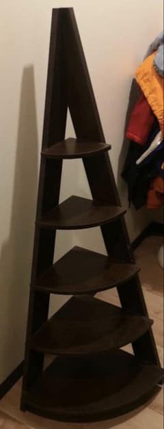 ２つセット！！！フランフラン　廃盤　棚　三角 コーナーラック 角 2つセット！！！フランフラン 廃盤 棚 三角 コーナーラック 角 - メルカリ