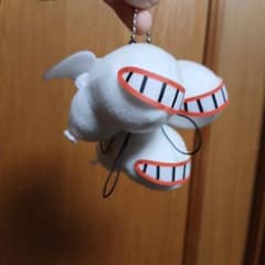 EVANGELION STORE 유루시와 봉제인형 키홀더 가득하다