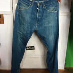 リーバイス　RED ジーンズのサムネイル
