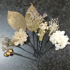 【新品】ドライフラワー　ヘアアクセサリー ♡値下げ♡のサムネイル
