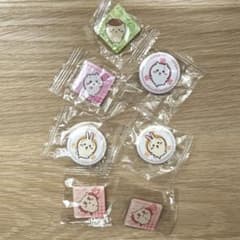 ちいかわ くら寿司 マグネット 缶バッジ セットくりまんじゅう シーサー うさぎのサムネイル