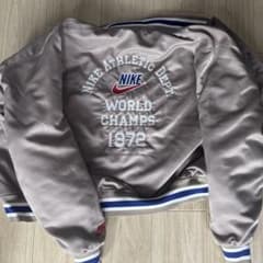 NIKE スタジャン WORLD CHAMPS 1972 - メルカリ