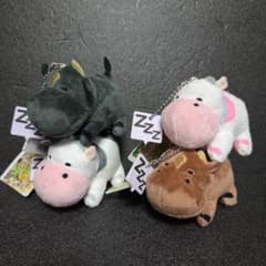 牧場物語 ボールチェーン付き すやすやウシさんぬいぐるみ 全4種