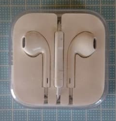 iPhoneイヤホン 純正 のサムネイル