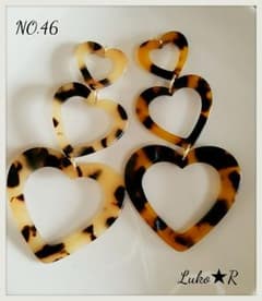 ☆rn☆様専用　ハンドメイドハートべっ甲ピアス♡イヤリングのサムネイル