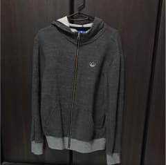アディダスオリジナル パーカーのサムネイル