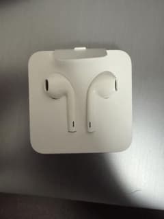 Apple EarPods Lightning Connectorのサムネイル