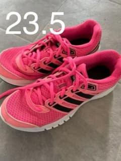 adidas ランニングシューズのサムネイル