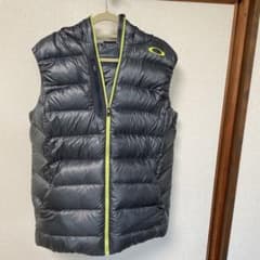 オークリー　ダウンベストのサムネイル