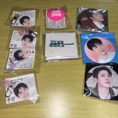 TREASURE ジョンファン　顔アクキー　缶バッチ　ヘアピンのサムネイル