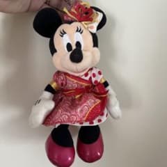 【ディズニー】ミニーマウス ぬいぐるみバッジのサムネイル